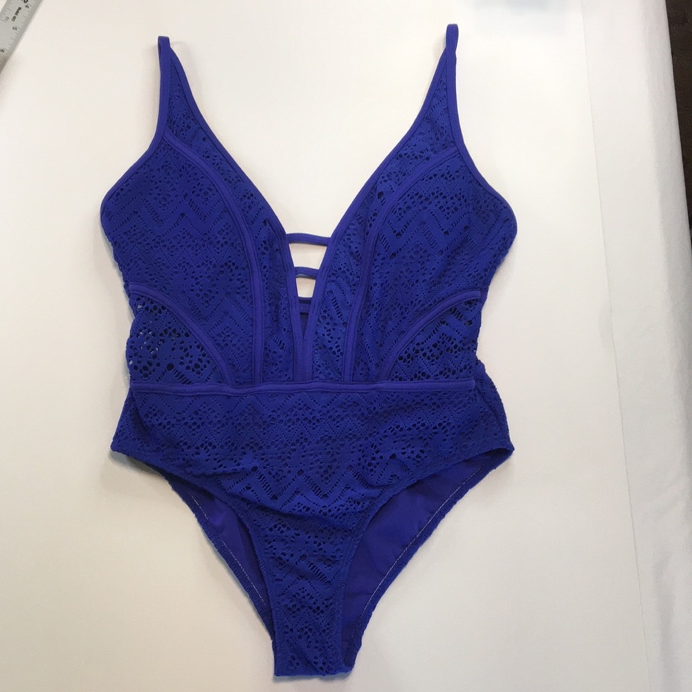 Bathing suit